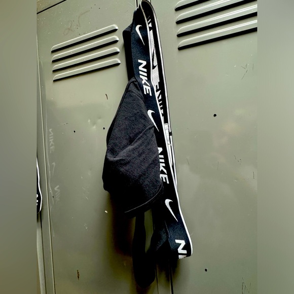 Nike Men's Dri-FIT Essential Cotton Stretch Jock Strap - Picture 3 of 10